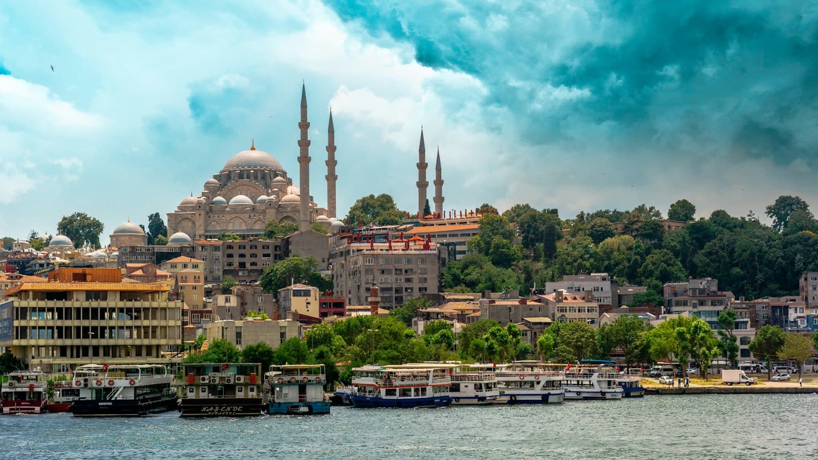 تركيا في رمضان والعيد: ما الذي يتغيّر وما الذي يبقى