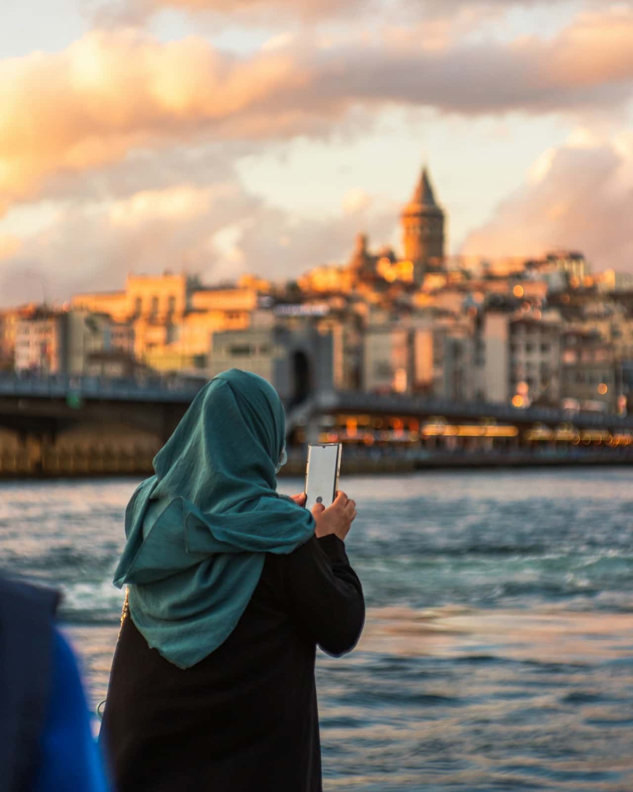 شريحة الاتصال والإنترنت في تركيا: كيف تتصل